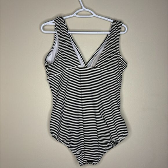 miracle suit Embrace your Curves Womens Stripped Black & White swimsuit size 1X - Picture 2 of 4